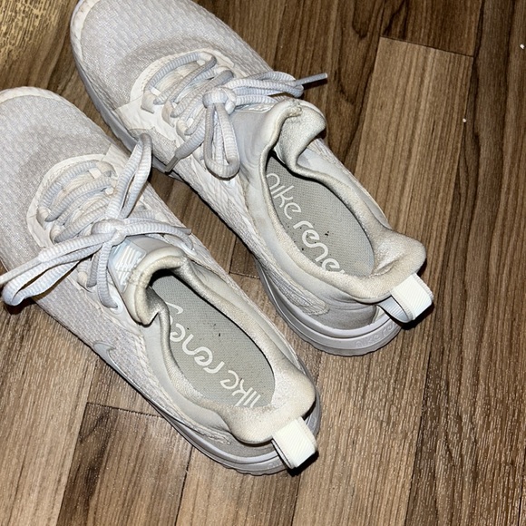 Nike rival sneakers - Picture 4 of 5